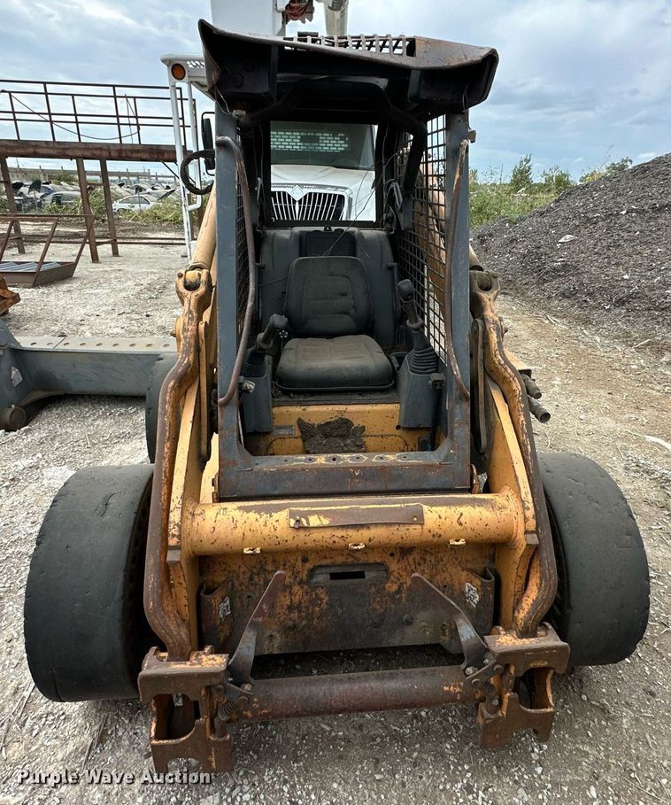 image for item DR2658 1997 Case  90XT skid steer loader