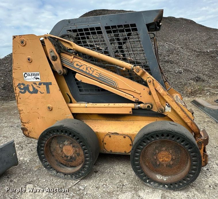 image for item DR2658 1997 Case  90XT skid steer loader