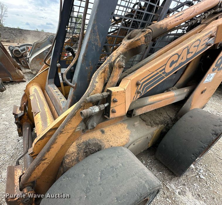 image for item DR2658 1997 Case  90XT skid steer loader