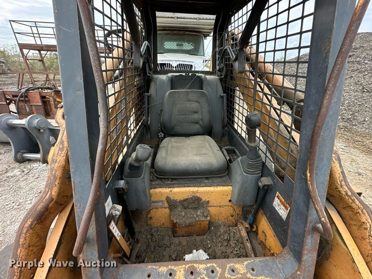 image for item DR2658 1997 Case  90XT skid steer loader