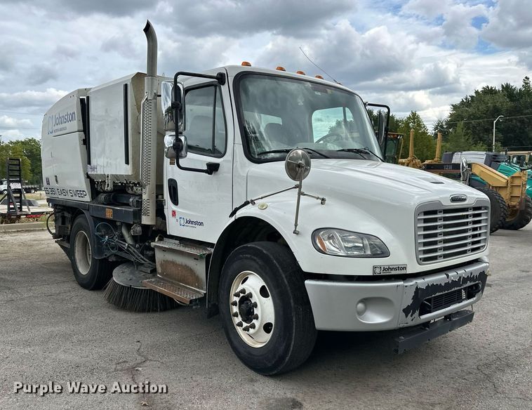 image for item DR2659 2017 Freightliner  M2 street sweeper truck