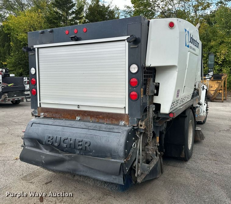 image for item DR2659 2017 Freightliner  M2 street sweeper truck