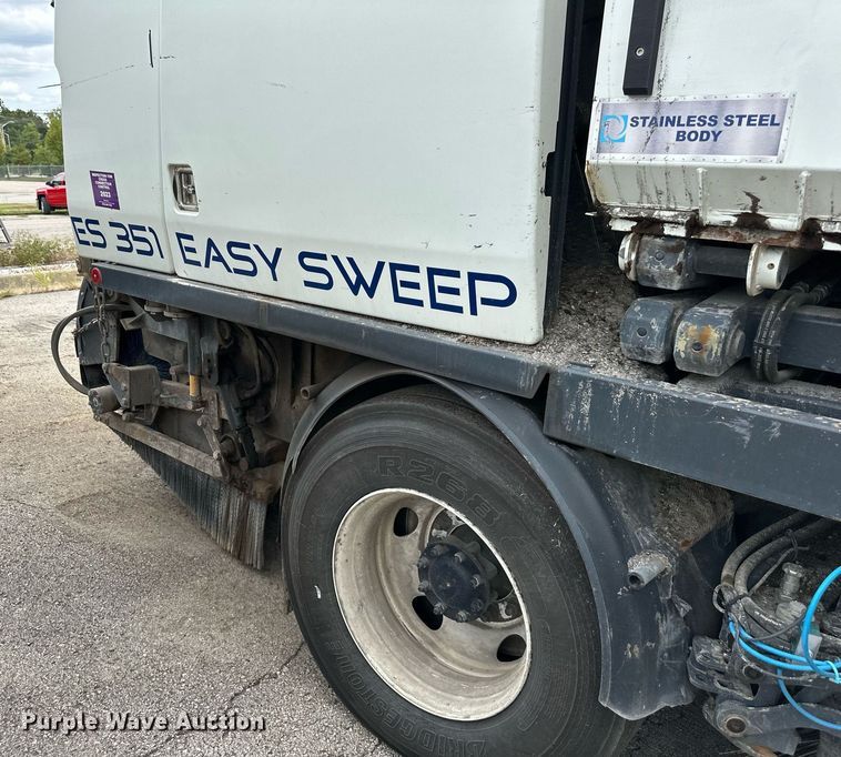 image for item DR2659 2017 Freightliner  M2 street sweeper truck