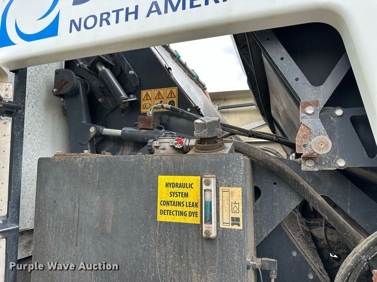 image for item DR2659 2017 Freightliner  M2 street sweeper truck