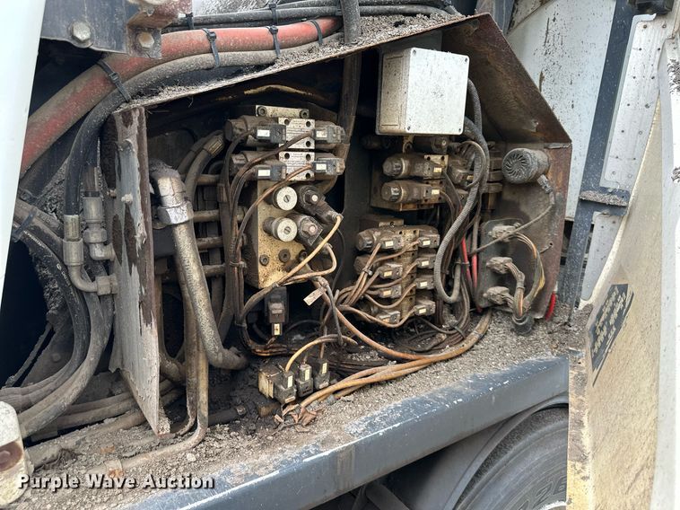 image for item DR2659 2017 Freightliner  M2 street sweeper truck