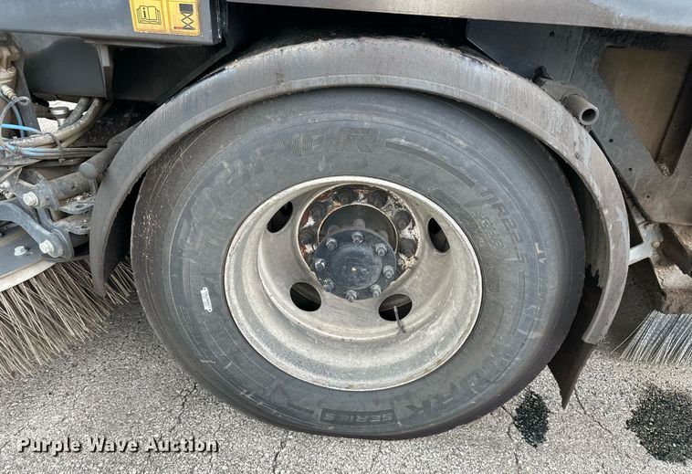 image for item DR2659 2017 Freightliner  M2 street sweeper truck