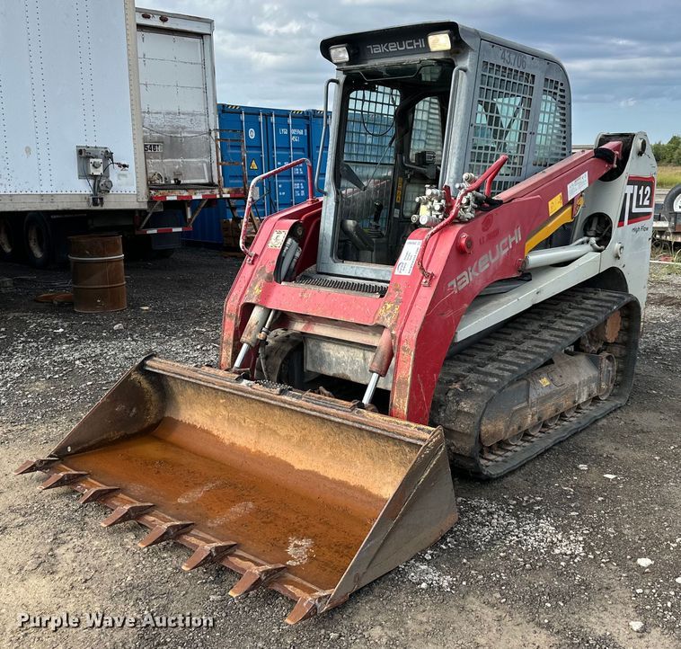 image for item DR2661 2015 Takeuchi  TL12 tracked skid steer loader
