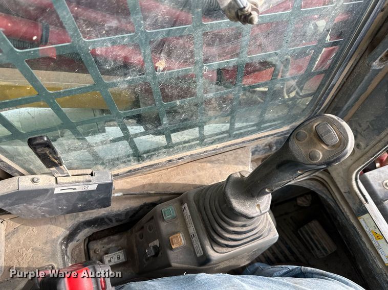 image for item DR2661 2015 Takeuchi  TL12 tracked skid steer loader