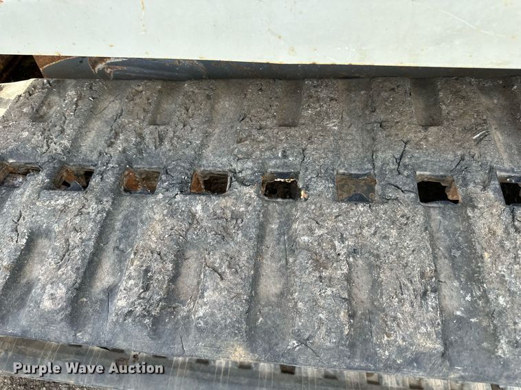 image for item DR2661 2015 Takeuchi  TL12 tracked skid steer loader