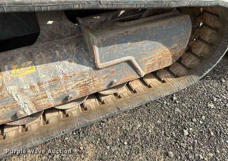 image for item DR2661 2015 Takeuchi  TL12 tracked skid steer loader