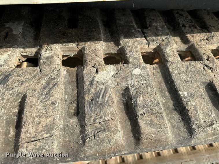 image for item DR2661 2015 Takeuchi  TL12 tracked skid steer loader