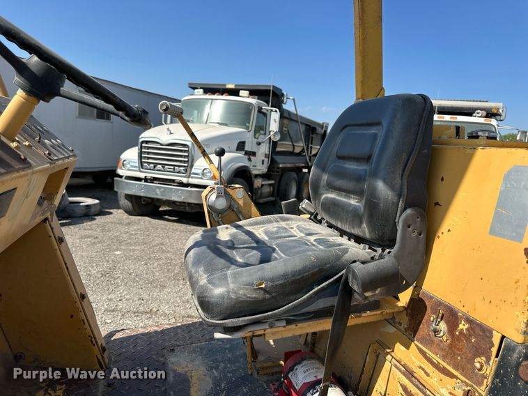 image for item DR2663 1992 Bomag BW172 single drum vibratory roller