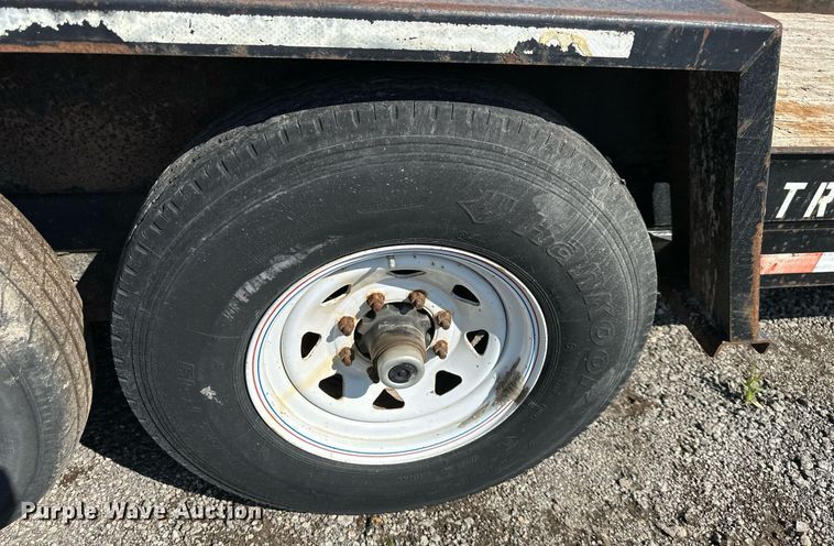 image for item DR2664 2005 Towmaster  T-10P equipment trailer