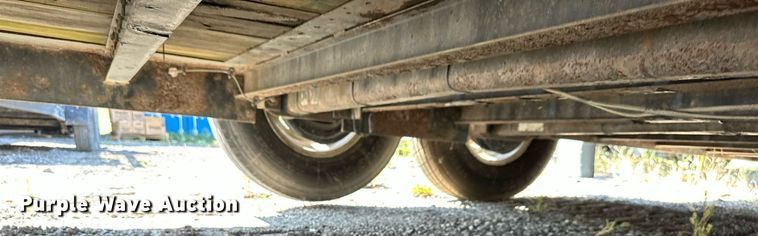 image for item DR2664 2005 Towmaster  T-10P equipment trailer