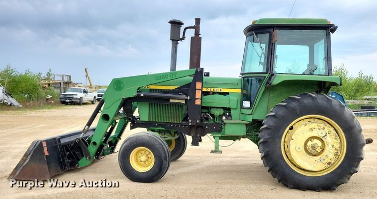image for item DR4392 1973 John Deere 4630 tractor