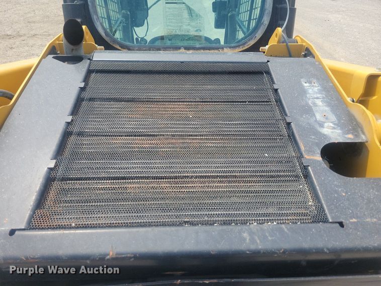 image for item DR4403 2019 Caterpillar 236D3 skid steer loader