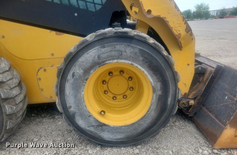 image for item DR4403 2019 Caterpillar 236D3 skid steer loader