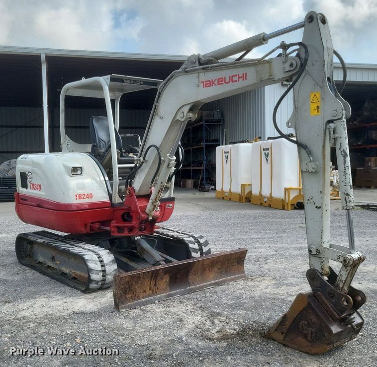 image for item DR4903 2017 Takeuchi  TB240 mini excavator