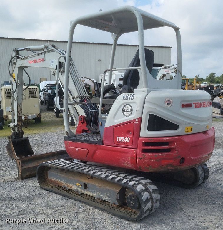 image for item DR4903 2017 Takeuchi  TB240 mini excavator