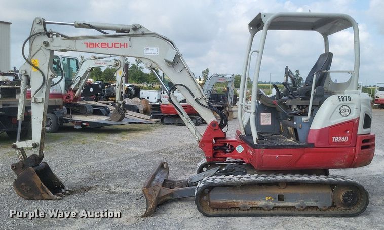 image for item DR4903 2017 Takeuchi  TB240 mini excavator