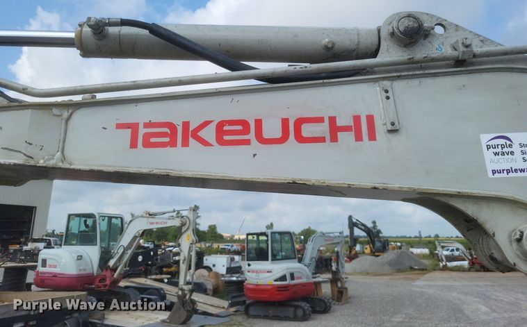image for item DR4903 2017 Takeuchi  TB240 mini excavator