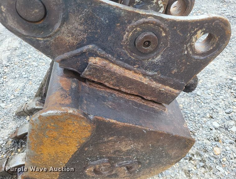 image for item DR4903 2017 Takeuchi  TB240 mini excavator