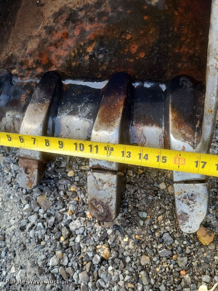 image for item DR4903 2017 Takeuchi  TB240 mini excavator