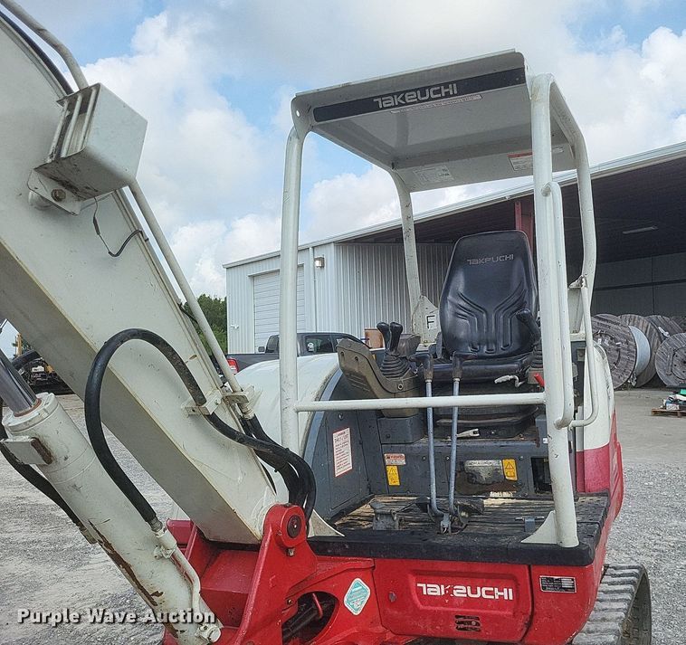 image for item DR4903 2017 Takeuchi  TB240 mini excavator