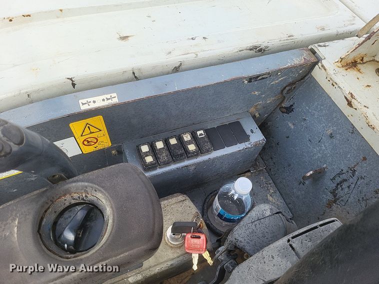 image for item DR4903 2017 Takeuchi  TB240 mini excavator