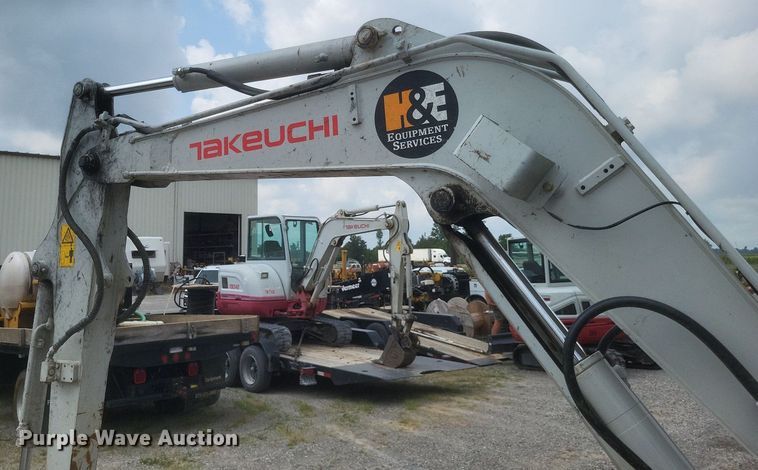 image for item DR4904 2018 Takeuchi  TB240 mini excavator