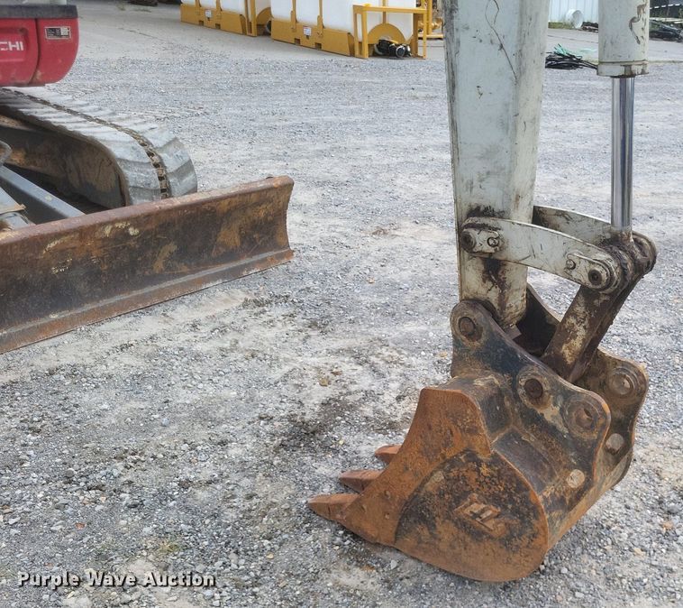 image for item DR4904 2018 Takeuchi  TB240 mini excavator