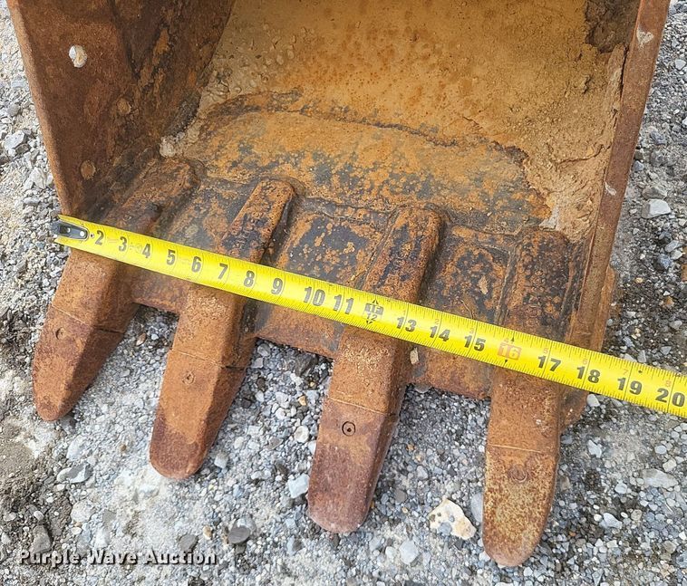 image for item DR4904 2018 Takeuchi  TB240 mini excavator