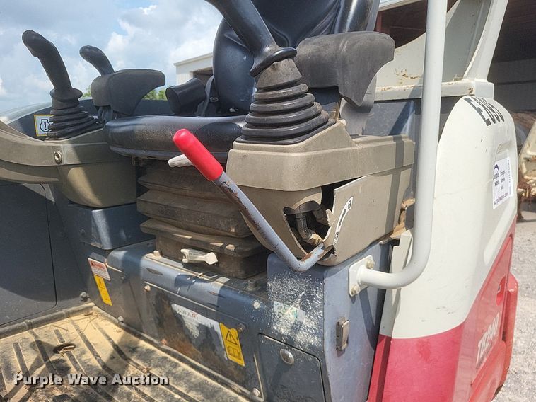 image for item DR4904 2018 Takeuchi  TB240 mini excavator