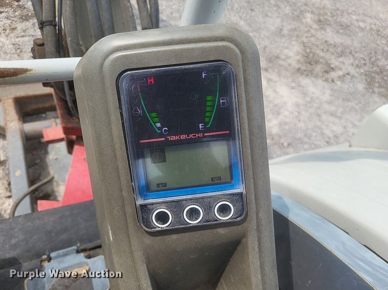 image for item DR4904 2018 Takeuchi  TB240 mini excavator