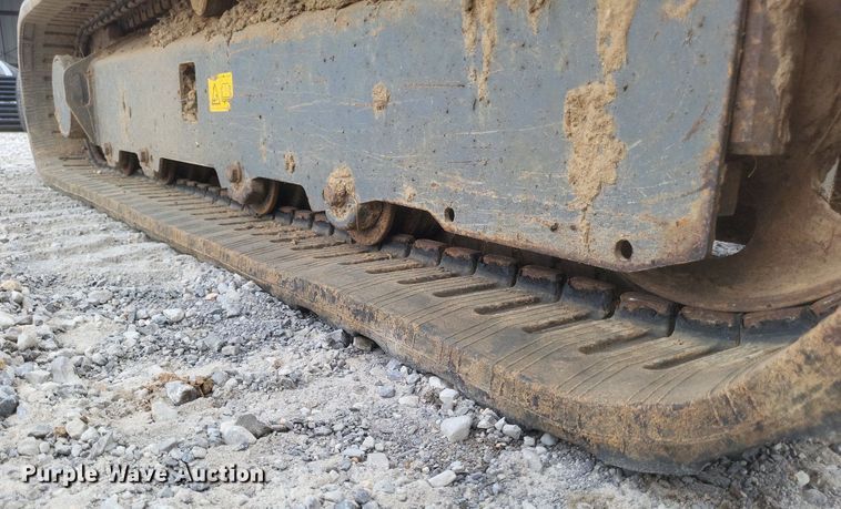 image for item DR4904 2018 Takeuchi  TB240 mini excavator