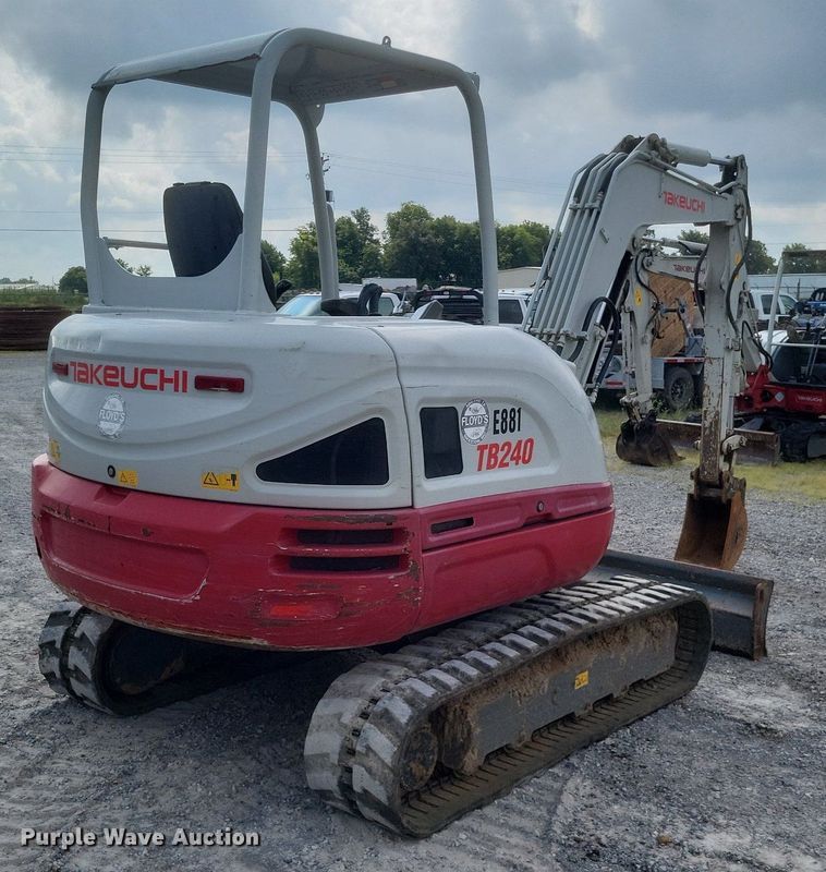image for item DR4905 2017 Takeuchi  TB240 mini excavator
