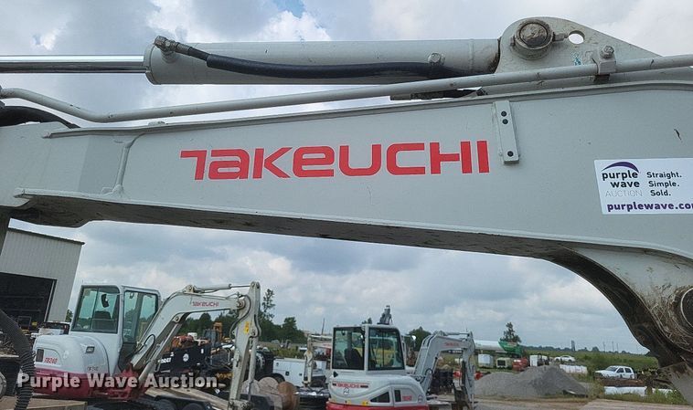 image for item DR4905 2017 Takeuchi  TB240 mini excavator
