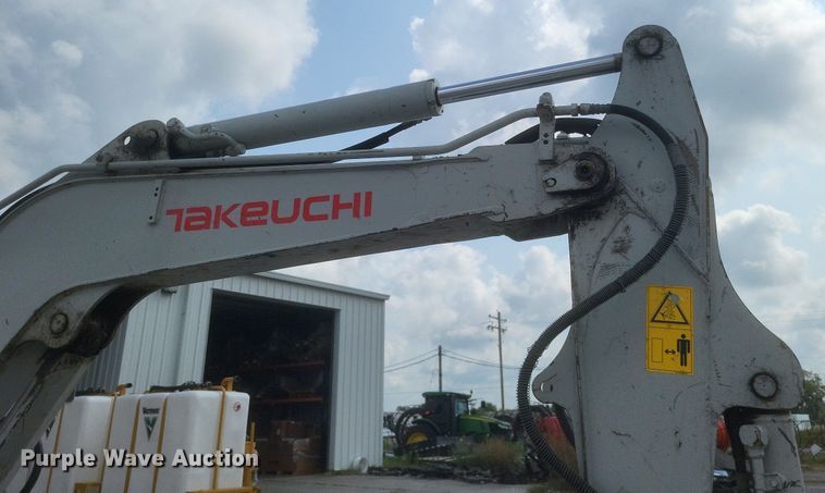image for item DR4905 2017 Takeuchi  TB240 mini excavator