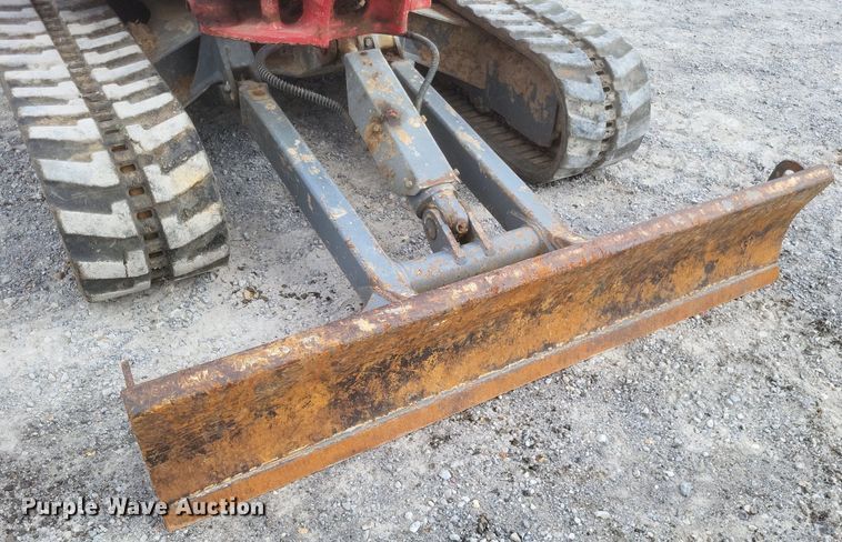 image for item DR4905 2017 Takeuchi  TB240 mini excavator