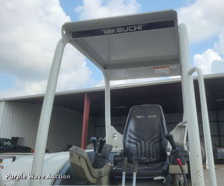 image for item DR4905 2017 Takeuchi  TB240 mini excavator