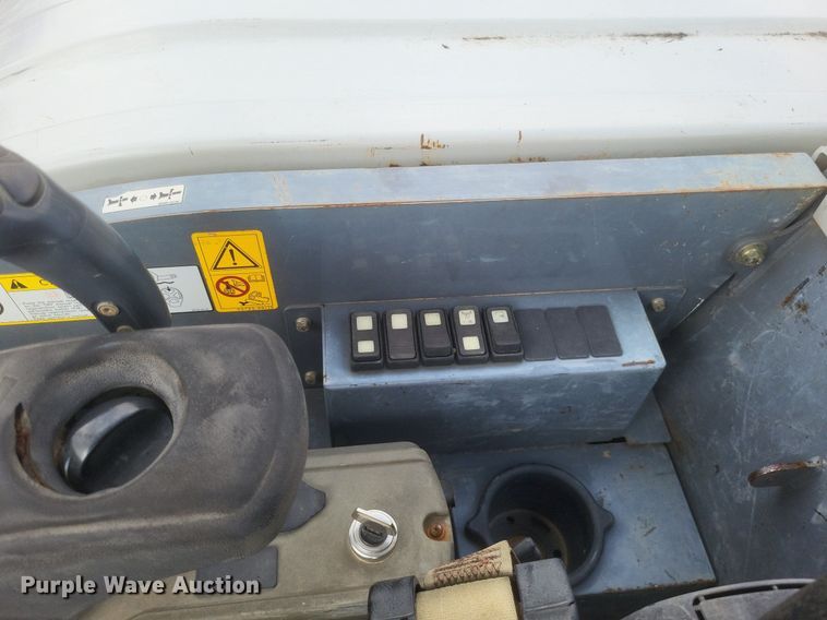 image for item DR4905 2017 Takeuchi  TB240 mini excavator