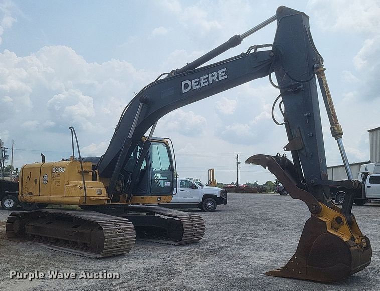 image for item DR4907 2008 John Deere  200D LC excavator