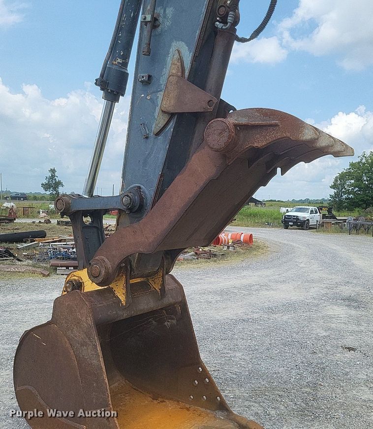 image for item DR4907 2008 John Deere  200D LC excavator