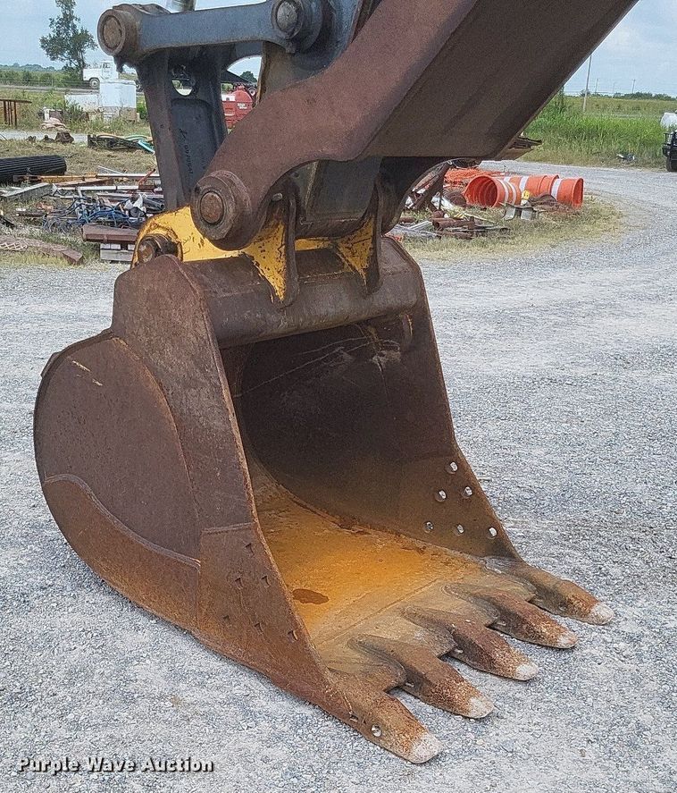 image for item DR4907 2008 John Deere  200D LC excavator