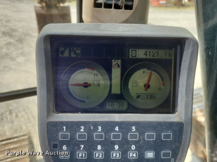 image for item DR4907 2008 John Deere  200D LC excavator