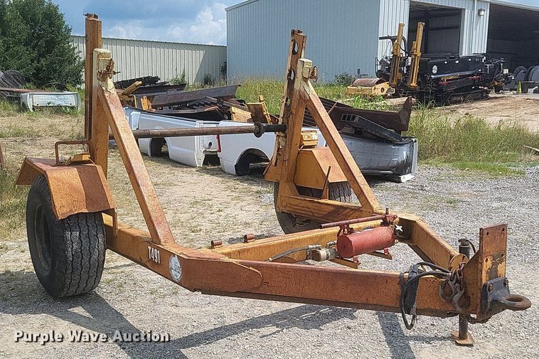 image for item DR4908 1995 Slabach Construction reel trailer