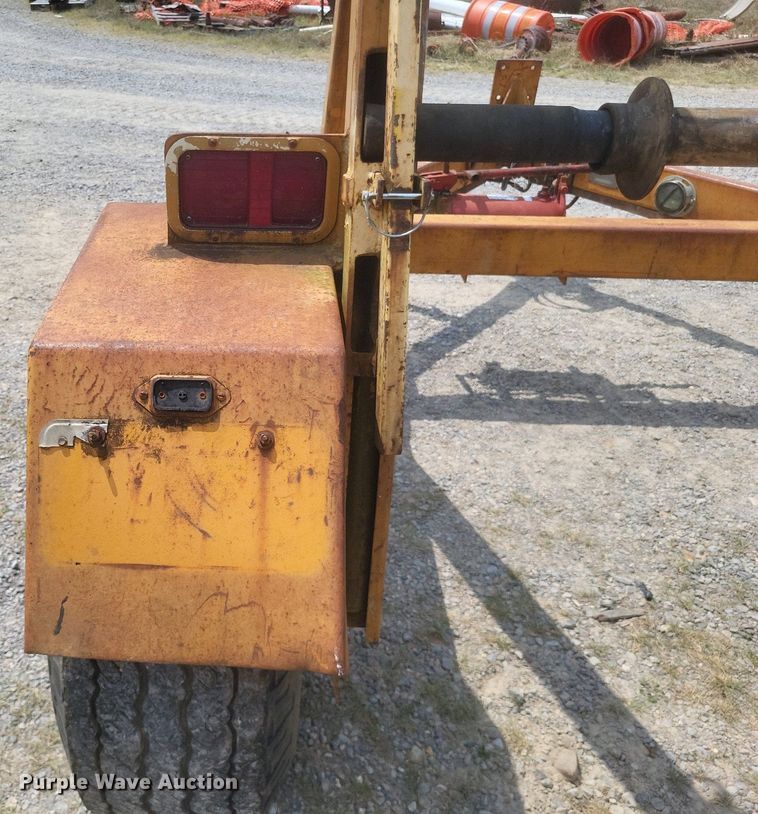 image for item DR4908 1995 Slabach Construction reel trailer