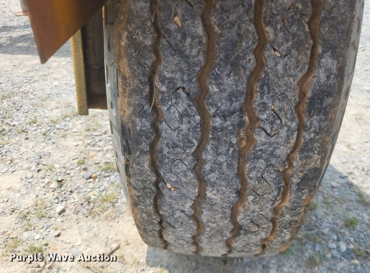 image for item DR4908 1995 Slabach Construction reel trailer