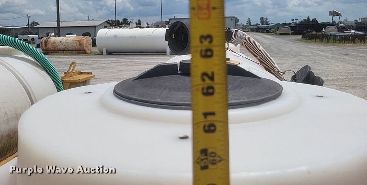 image for item DR4910 (2) Vermeer MX240 fluid mixing units