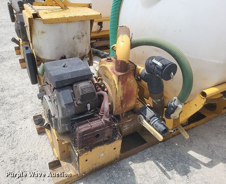 image for item DR4910 (2) Vermeer MX240 fluid mixing units